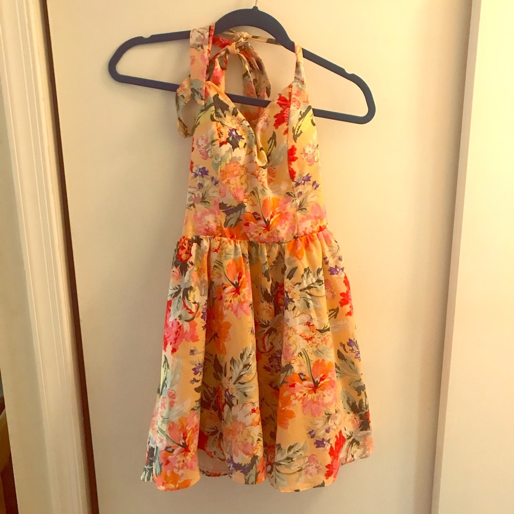 Cute summer halter dress